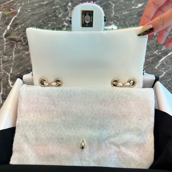 SOLD ON TRADESY ❗️ CHANEL MINI FLAP BAG SEQUINS & GOLD-TONE METAL MULTICOLOR - Picture 10 of 12